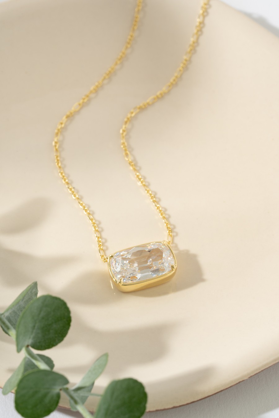 Product image from our instagram feed:  instagram.com/ellejewelry